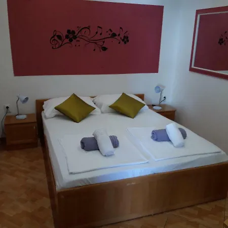 Brasina Апартаменты *