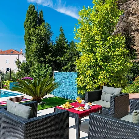 Apartment Brasina *