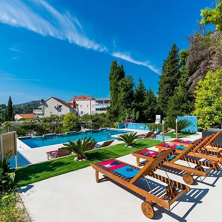 شقة Brasina مْليني