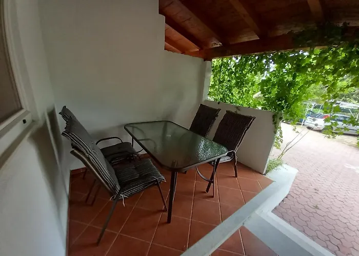 アパート Brasina ムリニ