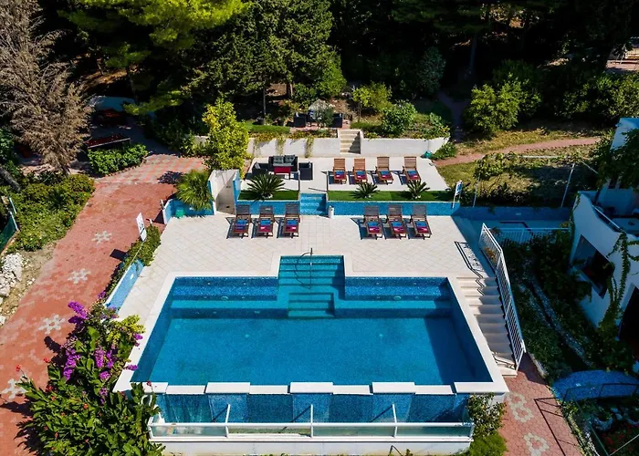 Brasina アパート ムリニ