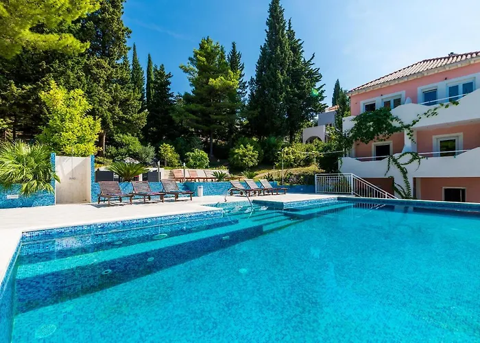 Brasina アパート ムリニ