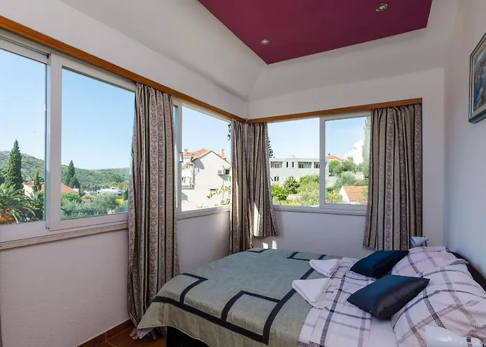 Brasina アパート