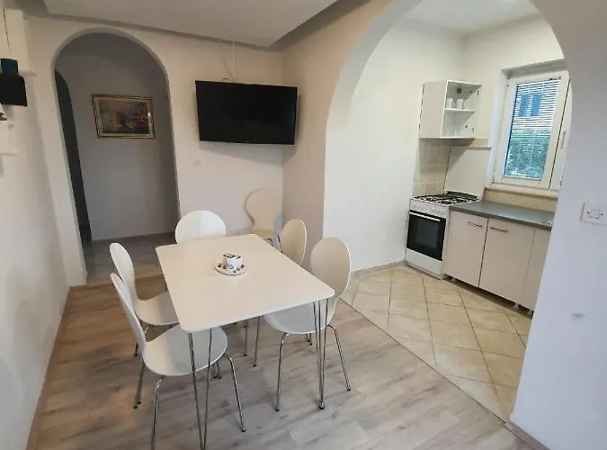 Brasina アパート *